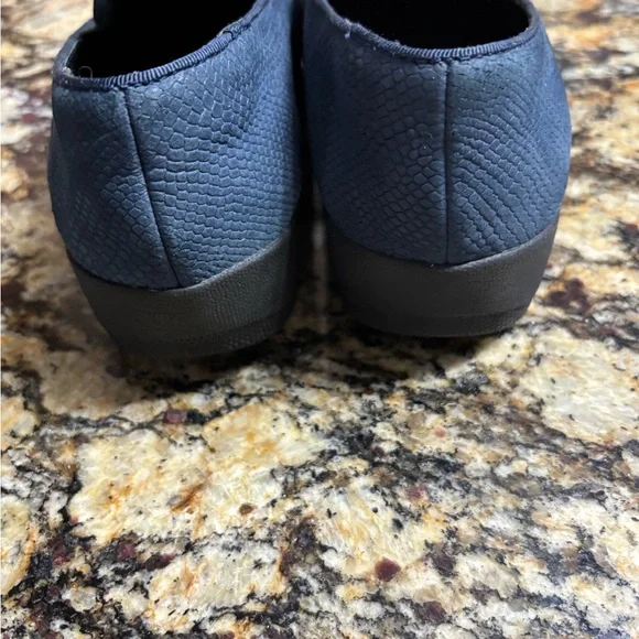 Fitflop Superskate Blue Slip On Loafer Shoes Super Cushy size 7.5 - Picture 7 of 8